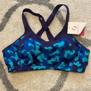 BNWT Moving Comfort Sports bra